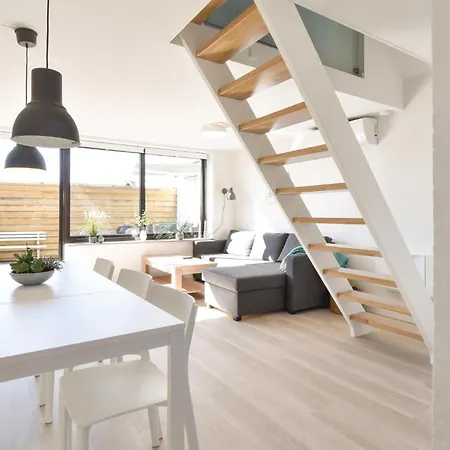 Amazing In With Kitchen Holiday home *